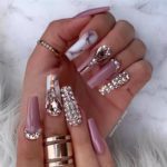 Nagelstenar, Rhinestone, Strass, Kristall, Diamant och Swarovski rhihestonestil på marmo naglar NAILART