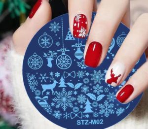 nail stamping plate nagel stämpelplatta Nagelinspirationer av nagelkonstnären skapade med nagelstämpel, även kallad för stämpelplatta eller stämpelmall - jul mönster