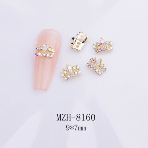 KRONA nagelsmycken i guld med diamanter högkvalitativt. Crown with diamonds nail jewelry för nail art, nageldekoration och andra konstprojekt Modell MZH-8160