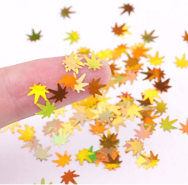 Höstiga naglar med Lönn Höst Löv för Naglar Maple Holografisk Nail Art 12 st Närbild