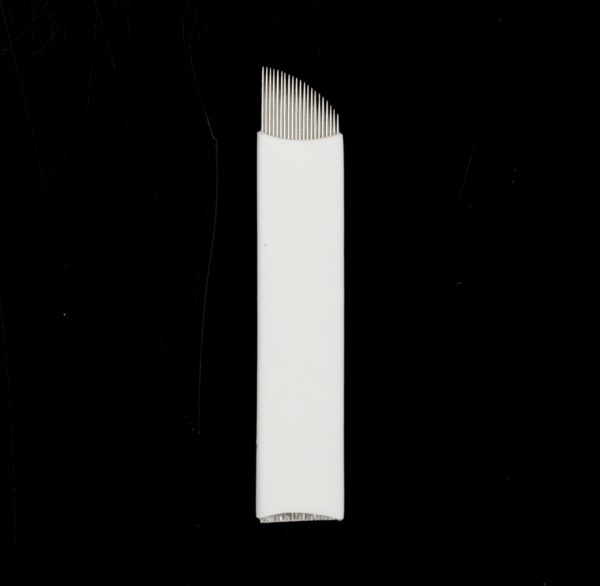 Microblading #21C Flex Blad. En allround nål som fungerar både till nytt set och att fylla i luckor. Blir fina linjer med denna.