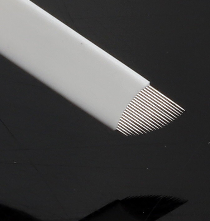 Microblading #21C Flex Blad 0.20mm White Flex Blade 10Pack