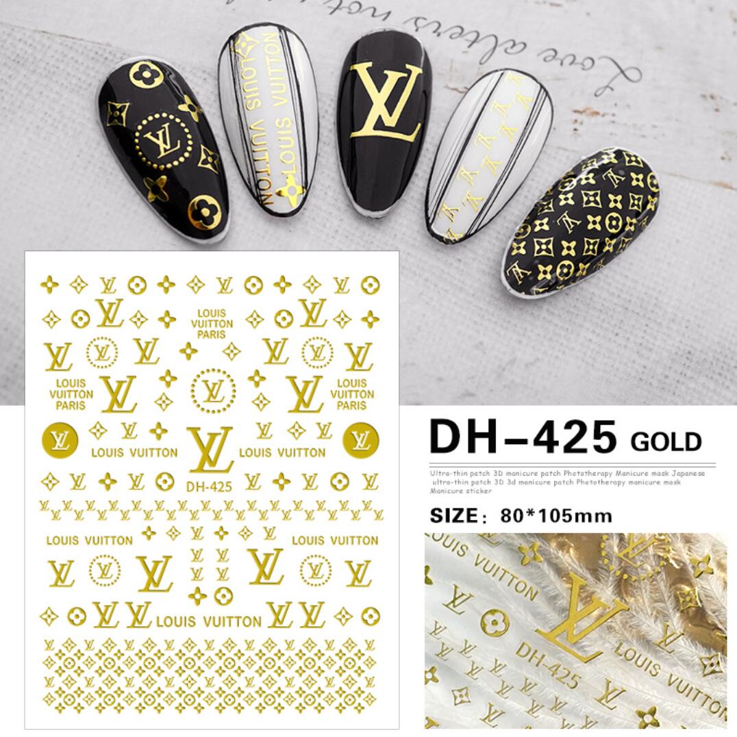 Louis Vuitton Nagelklistermärken LV nail stickers Lyx guld