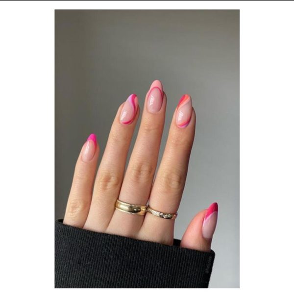 Nagelgel Clear gel 1 steg UVLED Clear för gelenaglar & nagelförlängning från märket Emilia nagelgel för nagelförlängning med rosa gellack & avancerad nail art design Bild från nagel artist