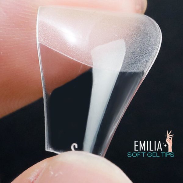 Emilia genomskinliga Clear Gel nageltippar Super tunna tippar. Emilia Soft gel tips Super thin gel nail tips för nagelförlängning med gelenaglar eller akrylnaglar. mycket flexibel