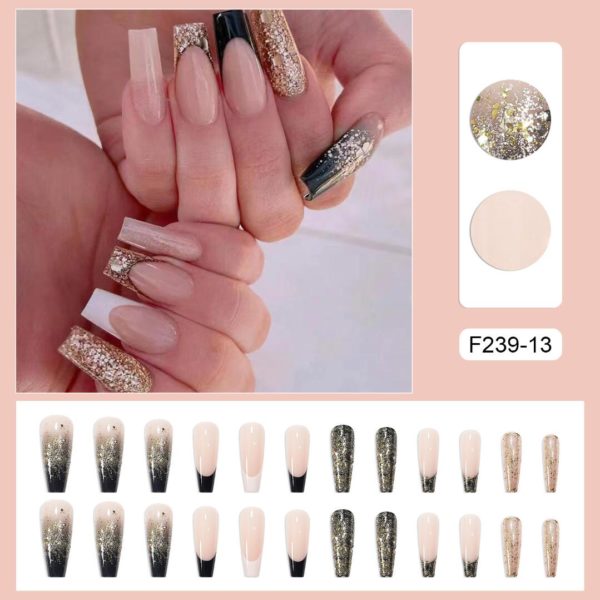 Nude begie Långa Lösnaglar med fransk svart tippar design med glitter Press on Nails Närbild på lös naglar F239-13