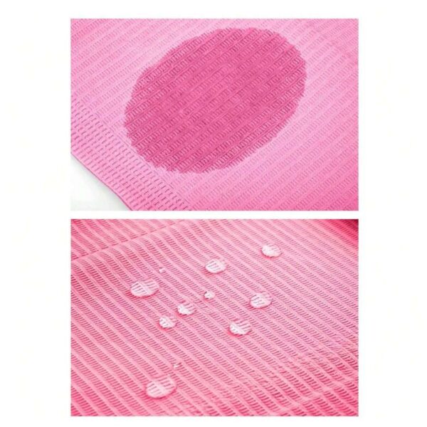 Hygien Engångspapper papersduk Bordsskydd i rosa till Nageltillbehör tillverkad av 100% högkvalite material Detaljerna på produkten